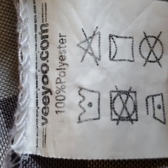 Round Tablecloth - Picture 4 of 4